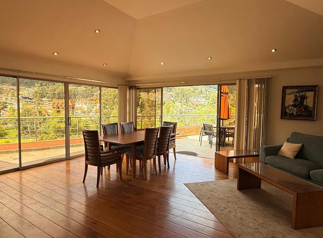 Apartamento en venta en Huaynacapac - Więcej