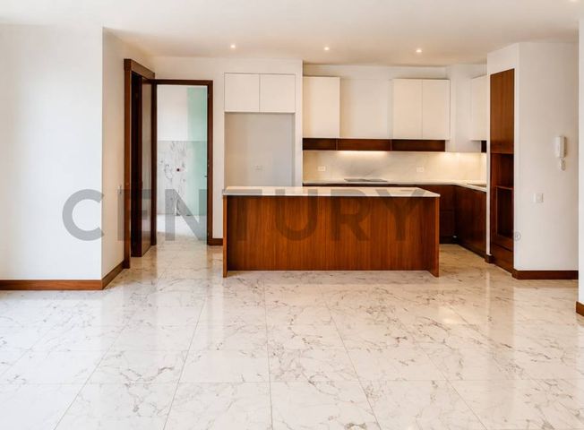 Apartamento en venta en Gonzalez Suarez - Więcej