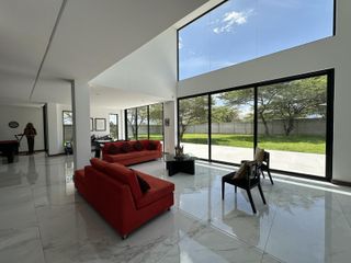 Departamento en alquiler con baja de precio en Puembo