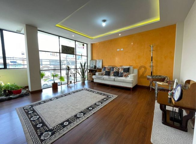 Apartamento en venta en Solca - Więcej