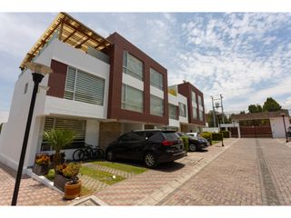 Casa en Venta en Tumbaco
