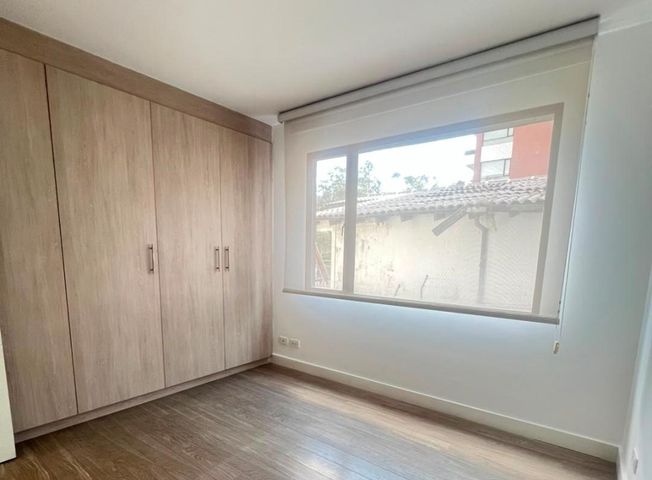 Apartamento en venta en Gonzalez Suarez - Więcej