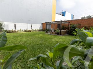 Departamento en venta bajo precio de mercado en Chacarilla del Estanque