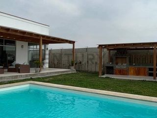 Casa en Venta en Asia