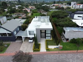 Casa en Venta en Tumbaco