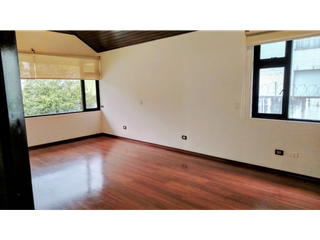 Departamento en alquiler con baja de precio en Quito Tenis