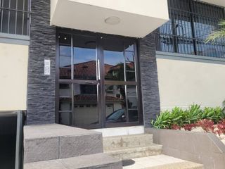 Apartamento en Venta en Urdesa