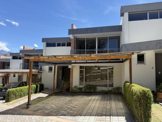 Casa en Venta en Tumbaco