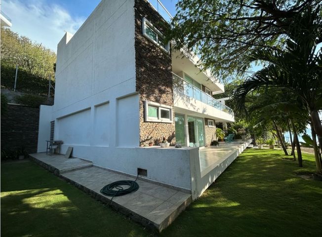 Casa en arriendo en Santa Marta