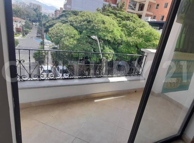 Apartamento en arriendo en Laureles