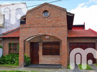 Foto 1 de VENTA CASA en Ringuelet