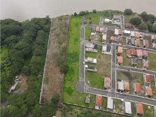 Foto 1 de La Aurora , A Leon Febres Cordero, terreno Comercial 12919,86 m2