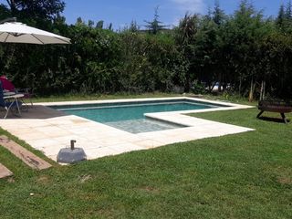 Foto 4 de Casa en alquiler de 4 dormitorios c/ cochera en El Recodo