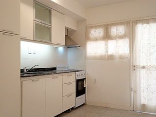 Foto 7 de Venta - Dúplex tres Ambientes con trotadora y patio - Maipú 3943