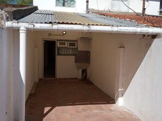Venta - Dúplex tres Ambientes con trotadora y patio - Maipú 3943
