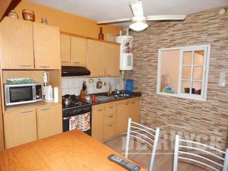 Foto 6 de Casa PH en Venta en Quilmes Oeste