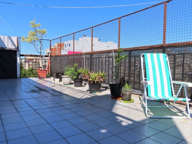 Venta Departamento 3 Ambientes con Balcón Terraza!