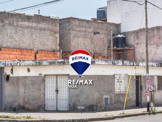 Foto 1 de CASA ESQUINA VENTA AVENIDA REPUBLICA DEL LIBANO