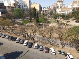 Foto 1 de ALQUILER MONOAMBIENTE FRENTE A PLAZA COLON BARRIO ALBERDI CORDOBA