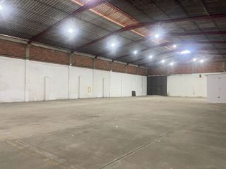 Foto 3 de bodega en arriendo en zona industrial. Cod A5459