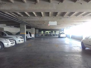Foto 5 de EDIF: XIMA, Km 1.5 Vía Samborondón Vendo Oficina de 95 m2
