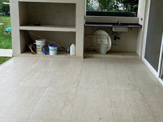 Foto 5 de Casa a la venta en lote a la laguna - El Cantón, Norte