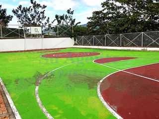 Tu Refugio En La Montaña: Lote En Condominio-piscina Y Salón Social