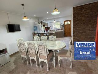 Foto 9 de Venta Casa de 3 dormitorios  con  parrilla y pileta