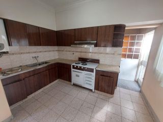 Foto 4 de RETASADA Casa 2 dormitorios con quincho y taller APTA A CREDITO