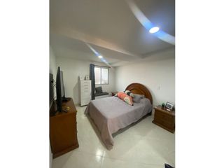 Apartamento duplex en venta en Belén Rosales