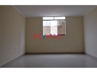 Foto 4 de Departamento En Alquiler - Tercer Piso - 9 De Octubre - Chiclayo