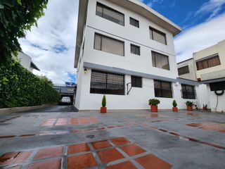 Vendo departamento y suite en Norte de Quito