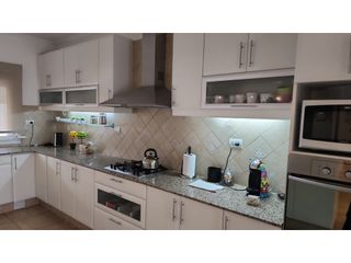 VENTA DE VIVIENDA EN CERRO DE LAS ROSAS - VIV0275