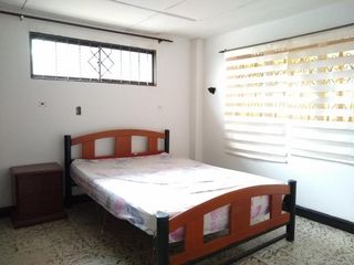 Foto 9 de casa-local en arriendo en ciudad jardín. Cod A100755
