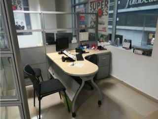 Foto 3 de VENDE OFICINAS CENTRO EMPRESARIAL CHIPICHAPE CALI