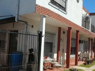 Departamento de 4 ambientes con cochera en Condominio Privado - Paso Del Rey - Moreno