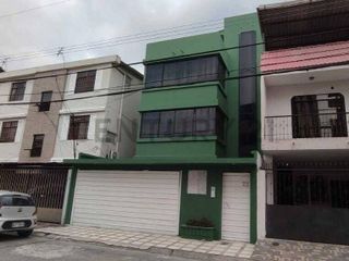 Casa de 3 pisos en venta en Urdenor 2, Guayaquil, ChrC