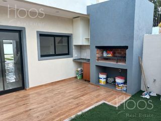 PH en venta  a extrenar 4 amb con patio y cochera-  Ituzaingó Norte