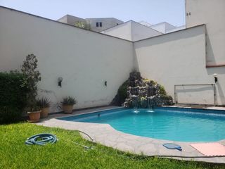 EXCELENTE INVERSION  CASA FRENTE AL PENTAGONITO CON Terraza, jardín, piscina y 4 COCHERAS