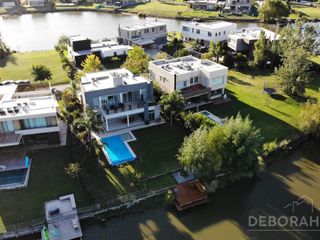Casa en  Venta - Barrio El Canton- Escobar-4 ambientes-a la laguna -Maschwitz
