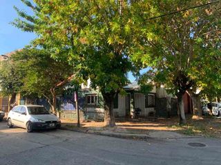 Casa con Departamento en venta en Quilmes Oeste Centro