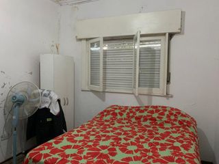 Casa con Departamento en venta en Quilmes Oeste Centro