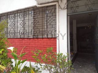 En venta casa/terreno sector La Rumiñahui Norte de Quito