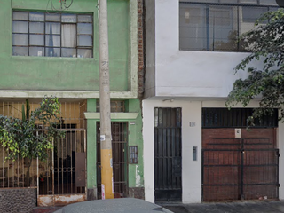 Foto 1 de 🏬 Ofrece el espacio ideal con una distribución y ubicación estratégica que permite crear un ambiente acogedor para vivienda o para generar un negocio.
