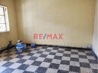 Foto 3 de 🏬 Ofrece el espacio ideal con una distribución y ubicación estratégica que permite crear un ambiente acogedor para vivienda o para generar un negocio.