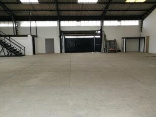 ARRIENDO BODEGA INDUSTRIAL ALTO IMPACTO, NORTE DE QUITO, SECTOR LA CRISTIANIA