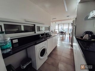 Departamento en venta - 2 dormitorios 3 baños - 146mts2 - La Plata