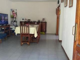 Foto 4 de Amplio PH interno 4 amb c/ Patio