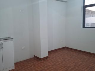 Foto 1 de Minidepartamento En Alquiler En Tercer Piso Urb. La Primavera - Chiclayo