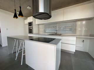 Casa en La Rinconada en venta - 3 dormitorios - Vista al polo - permuta